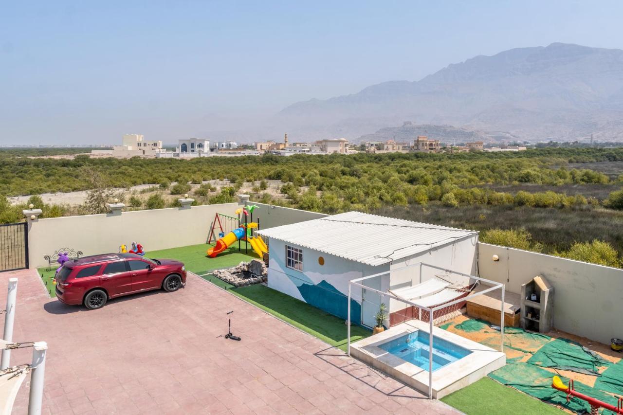 Lazeemah Chalet استراحة اللزيمه Villa Ras al-Khaimah Exterior photo